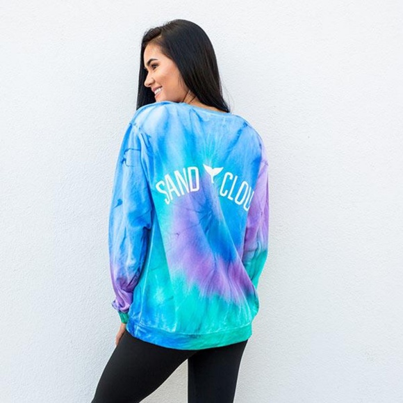 SandCloud Tops - ISO Luna Tie Dye Sweatshirt from SandCloud 🧜‍♀️🧜